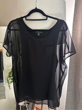 Design History Black Sheer Pocket Front Short Sleeve Blouse - size M